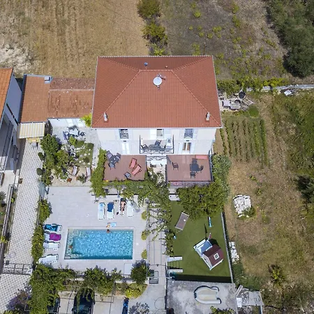 Ginna Apartment