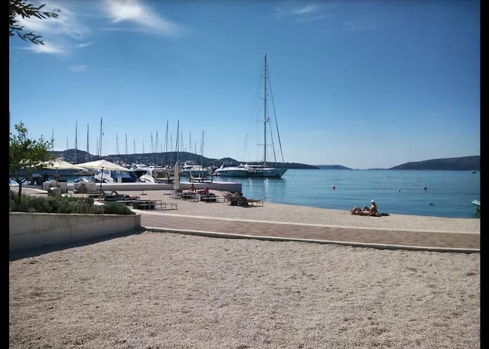 Ginna Apartment Trogir