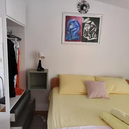 Ginna Apartmán *